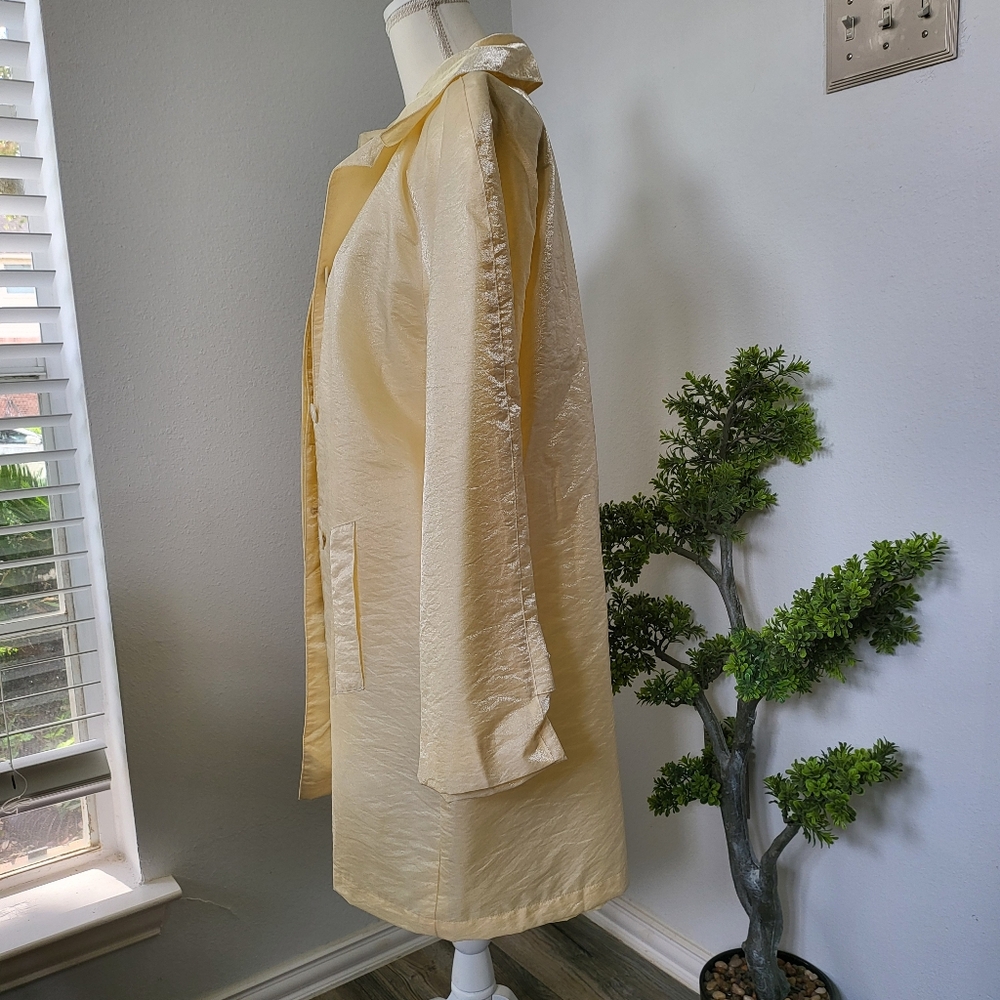Izzi Coat - Picture 3 of 15